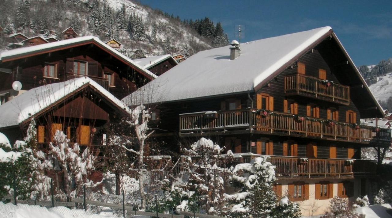 "Chalet Les Aravis" Chalet Et Appartements Le Grand-Bornand Eksteriør bilde