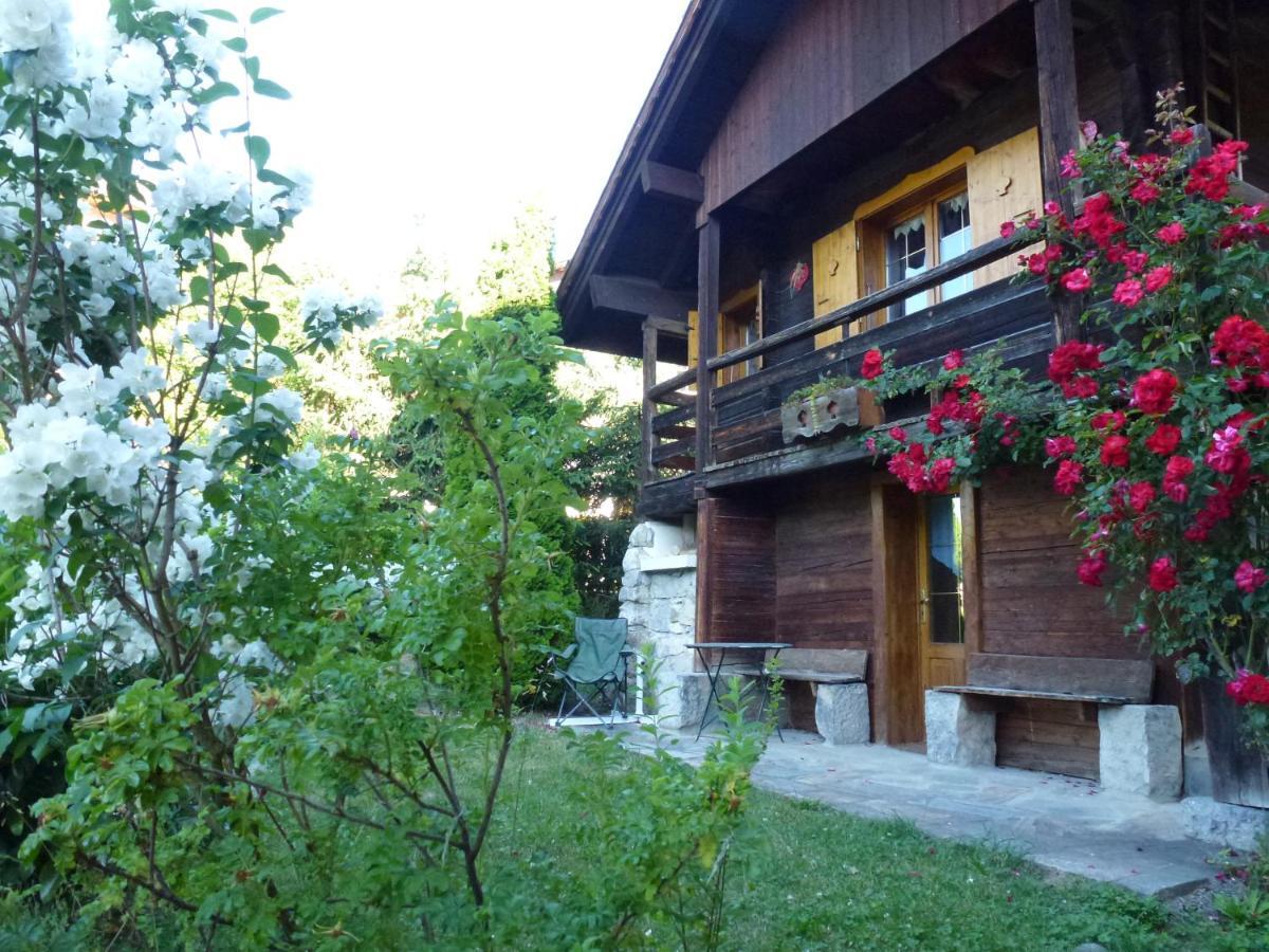 "Chalet Les Aravis" Chalet Et Appartements Le Grand-Bornand Eksteriør bilde